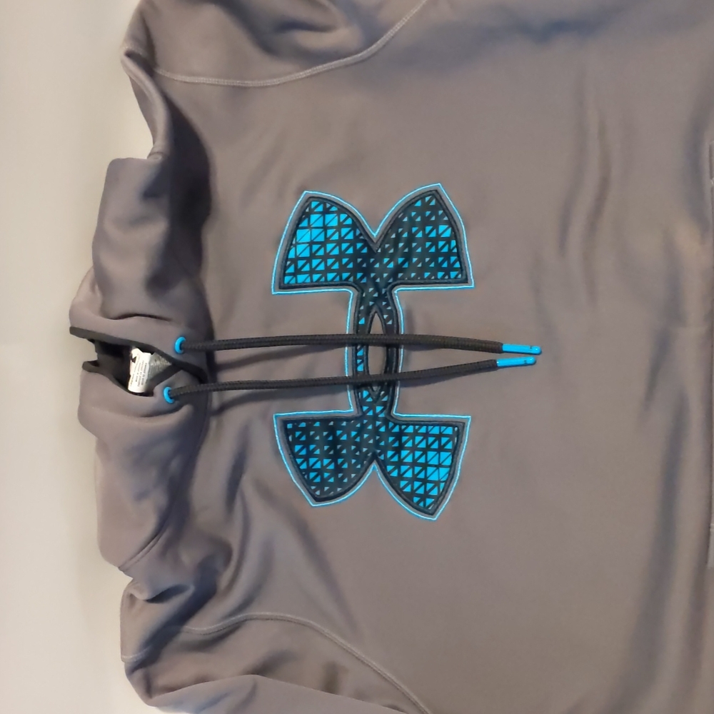 EUC Men's Under Armour Grey Hoodie Lg